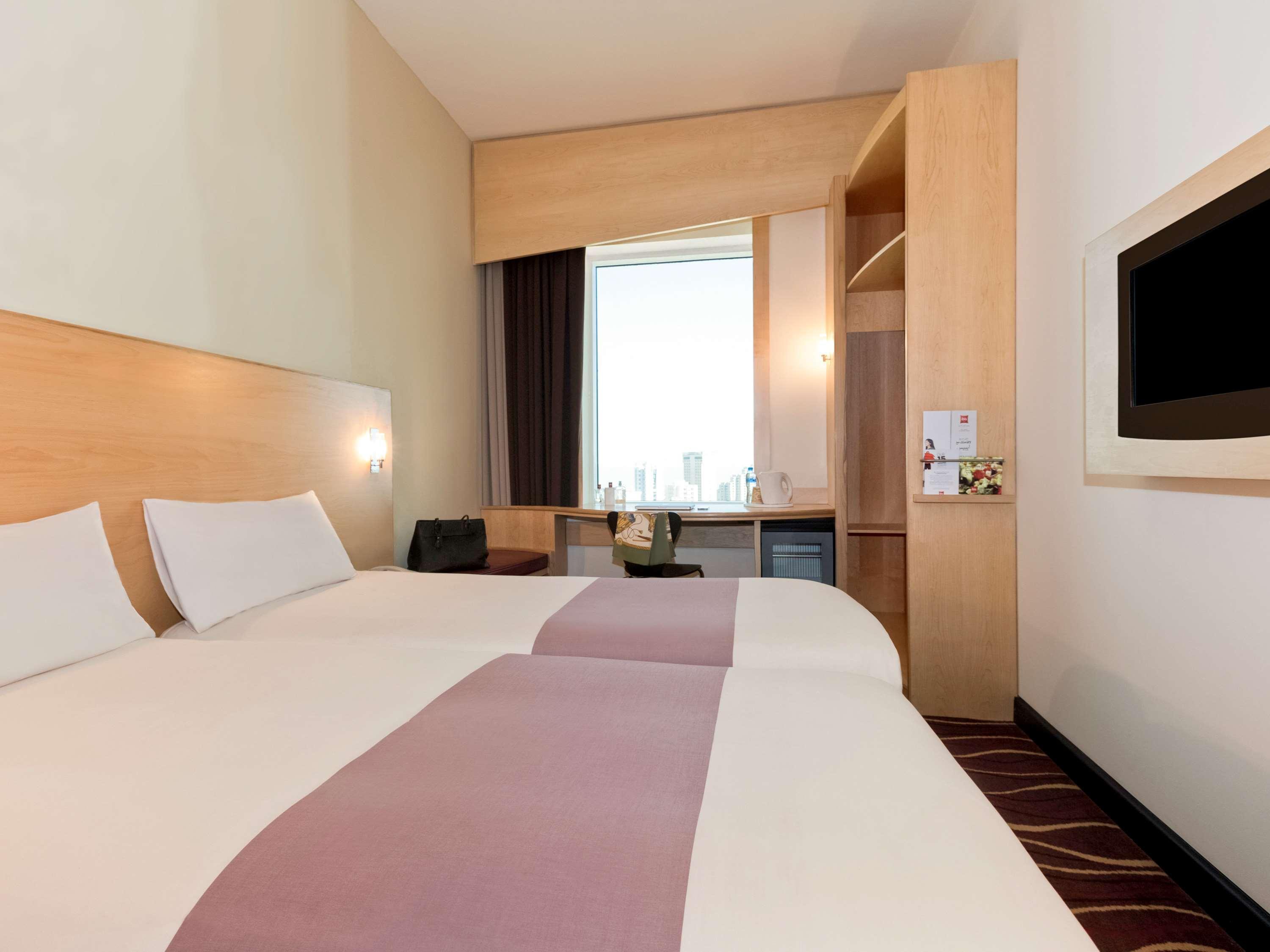 Ibis Sharq Hotel Koeweit Buitenkant foto