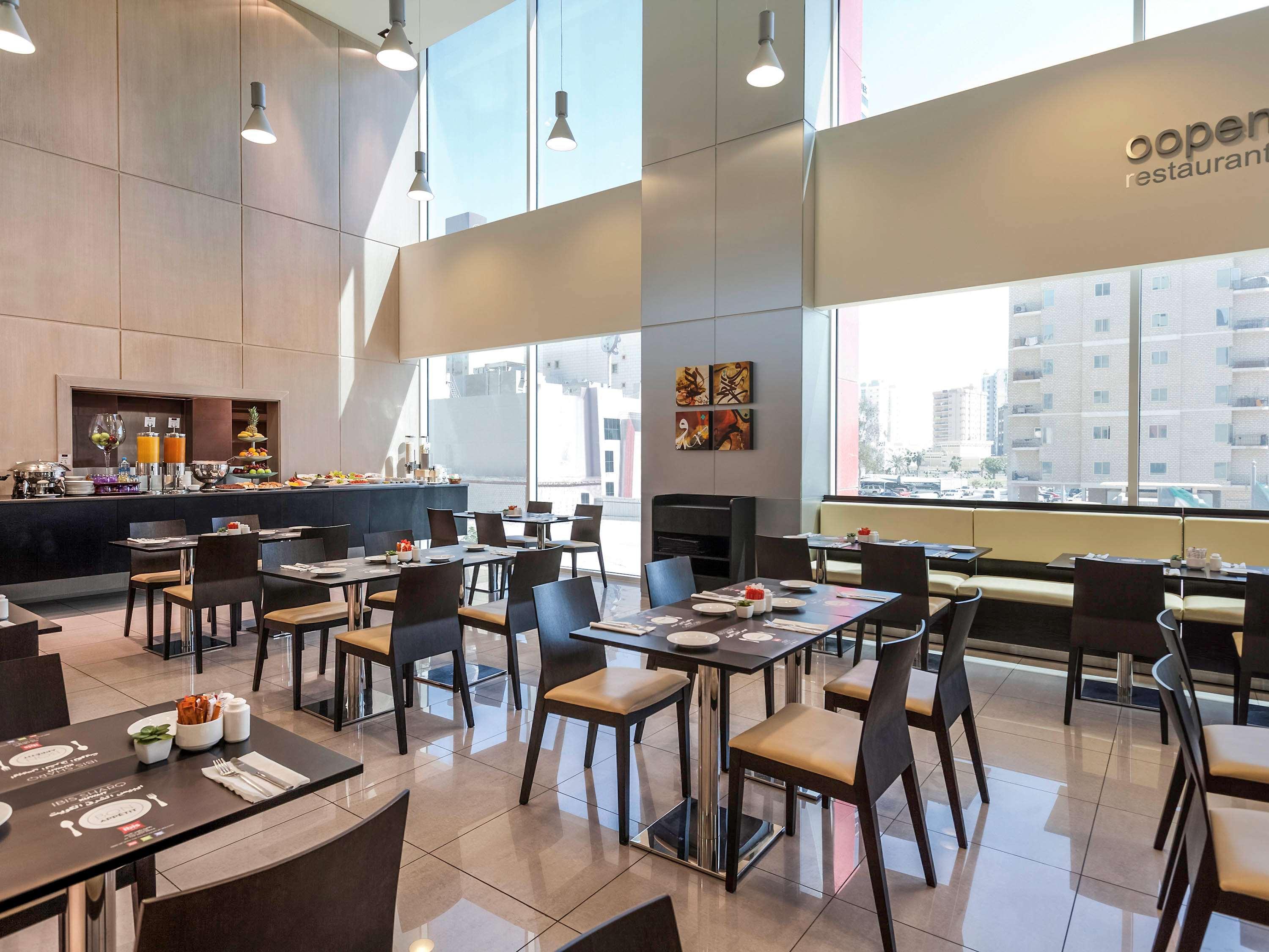Ibis Sharq Hotel Koeweit Buitenkant foto
