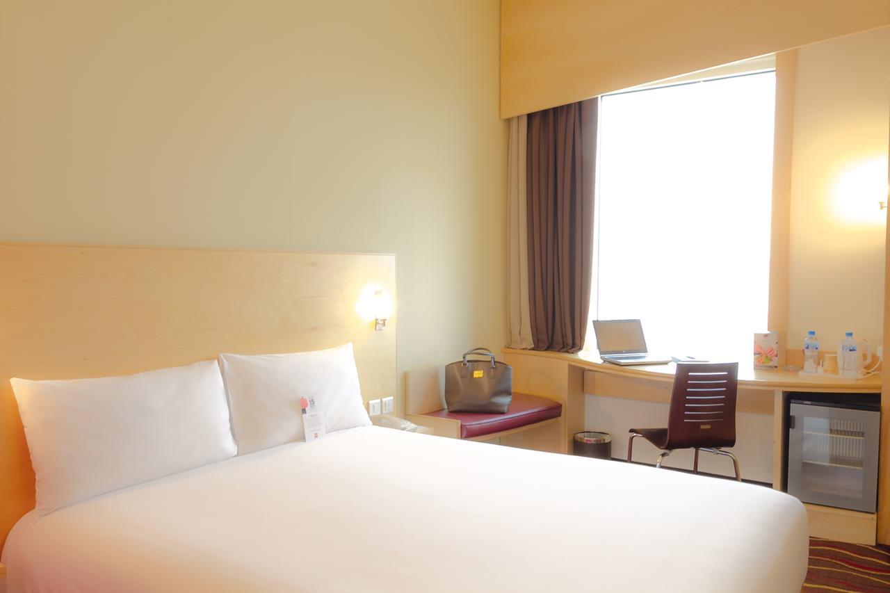 Ibis Sharq Hotel Koeweit Buitenkant foto