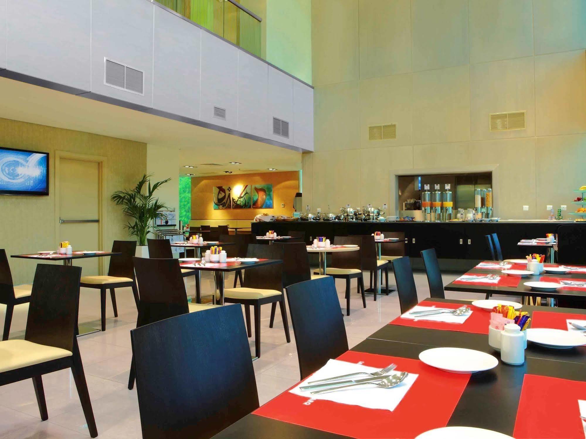 Ibis Sharq Hotel Koeweit Buitenkant foto