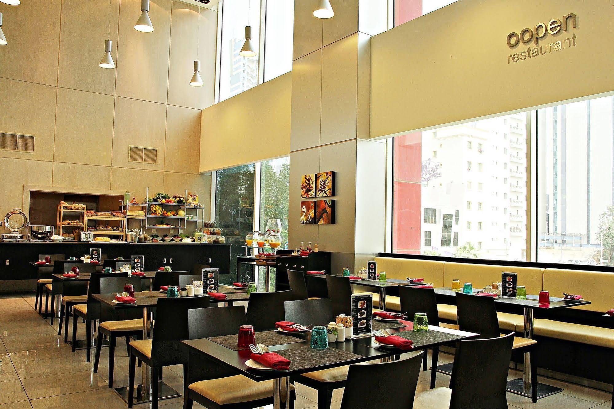 Ibis Sharq Hotel Koeweit Buitenkant foto